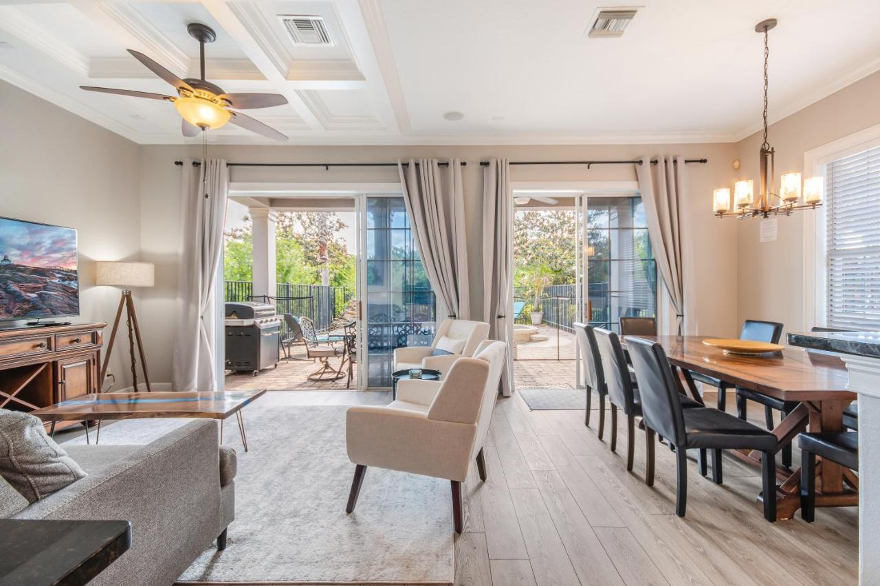Two King En-Suites …Inside The Prestigious Reunion Resort 키시미 외부 사진